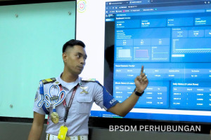 Taruna Poltekpel Surabaya Ciptakan Perangkat Monitoring Karbon Berbasis Internet