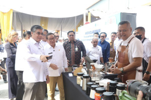 Menaker Yassierlir Berikan Diskon Iuran BPJS Bagi Pekerja Informal Sektor Persampahan