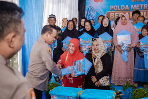 Program  Bedah Rumah, Polda Metro Jaya Resmikan 35 Unit Rumah Layak Huni