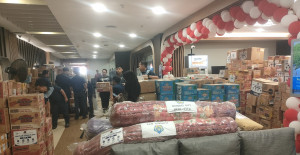 Kemenhub dan PT Meratus Salurkan Bantuan Kemanusiaan ke NTT