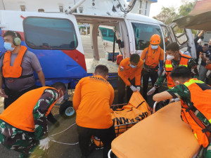 Polri Kerahkan Helikopter Evakuasi Jenazah Penumpang  KMP Virgo Transport 08 Yang Tenggelam 